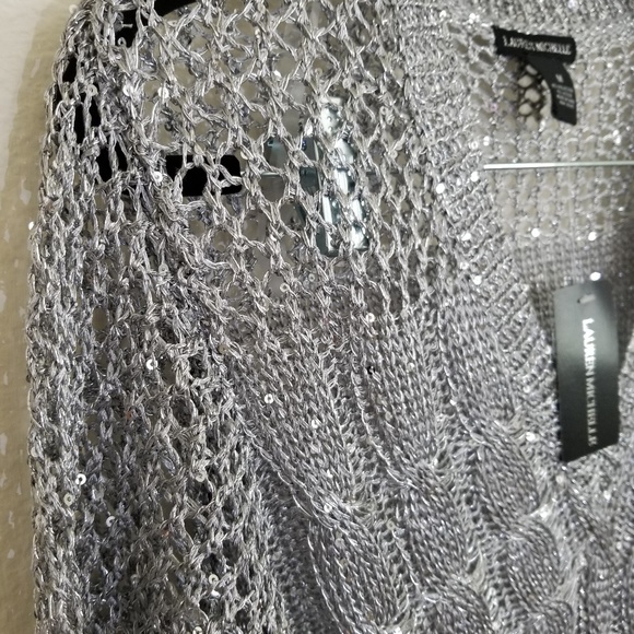 Top - Picture 5 of 5